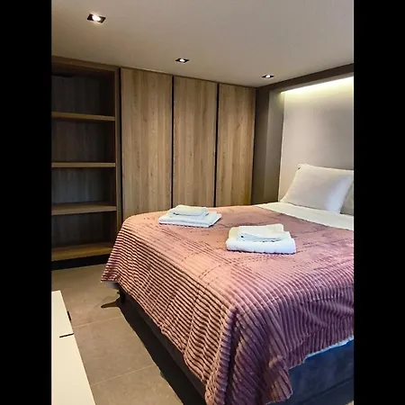 Panthea Luxury 1